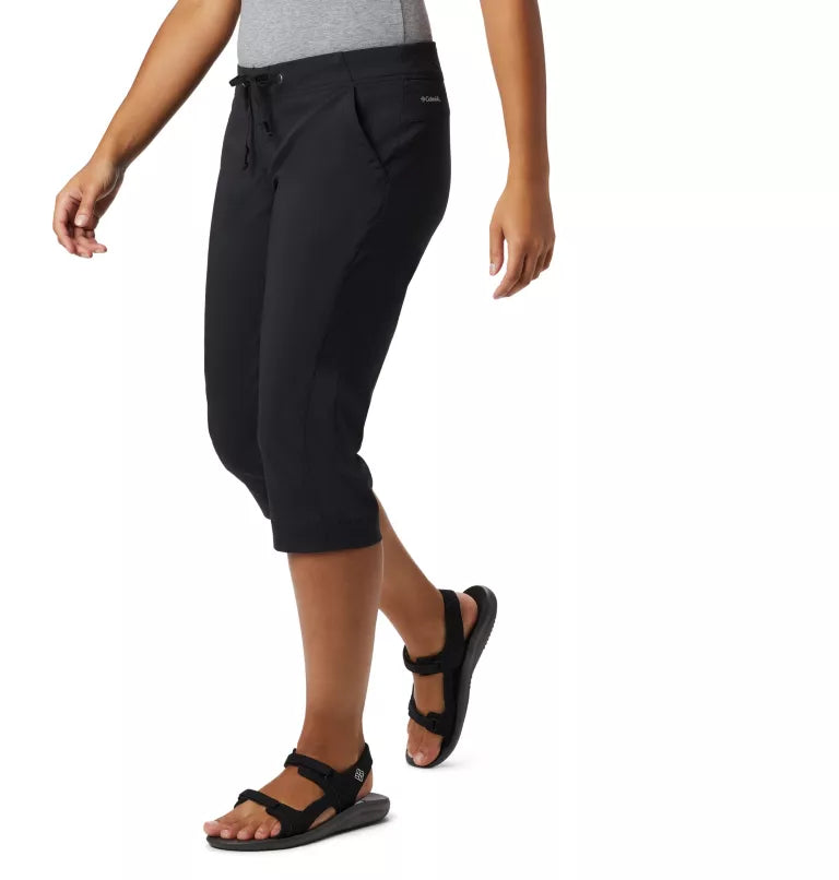 Women's Black Capri Pants