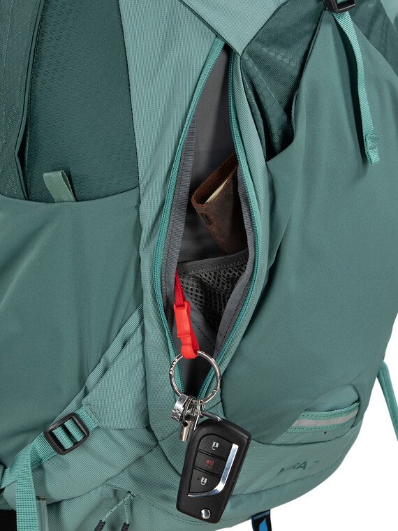 osprey succulent green Osprey Mira 22 Hydration Backpack